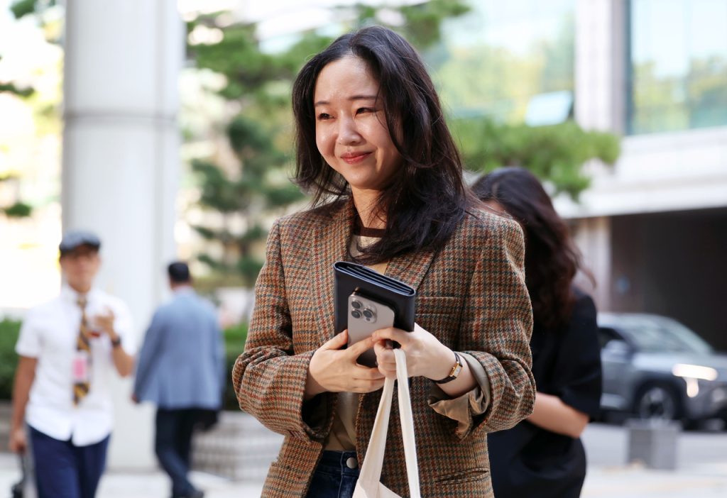 Hybe Court Order: Min Hee-jin Settlement 25.5 Billion Won