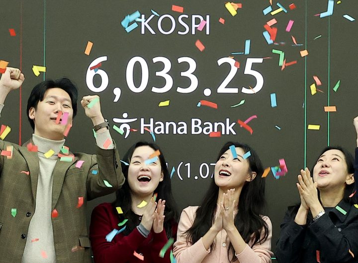 Kospi Soars to 6,000: Chip Stocks Drive Market Rally
