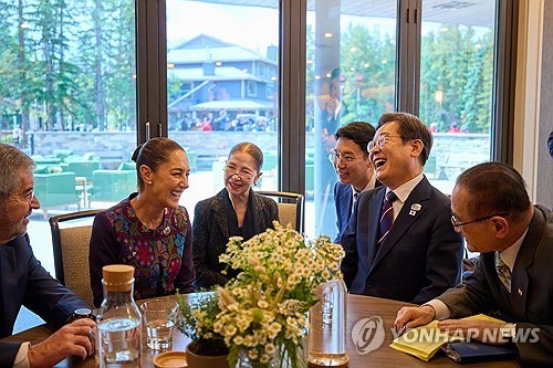 Mexican President Receives BTS Tour Support Letter from South Korean President