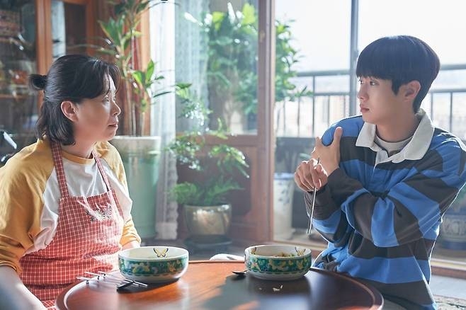 Number One: Movie Review, Ordinary Life, Moments