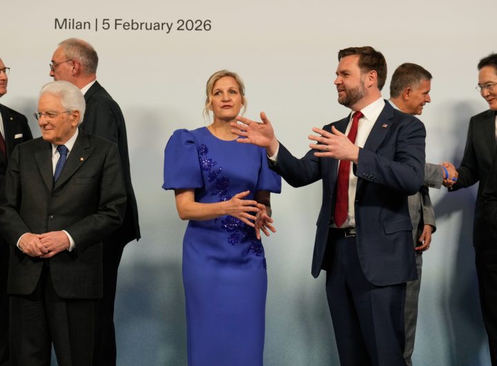 Samsung Chief Attends IOC President Dinner, Milan