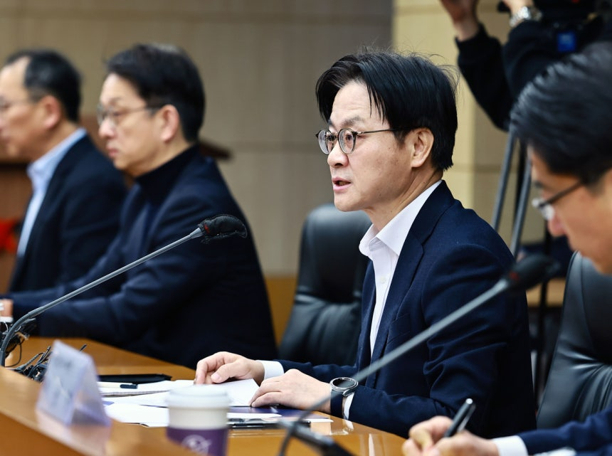 US Tariffs Bill Pause Industry