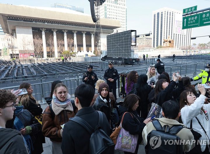BTS Fans Arirang Comeback Celebration