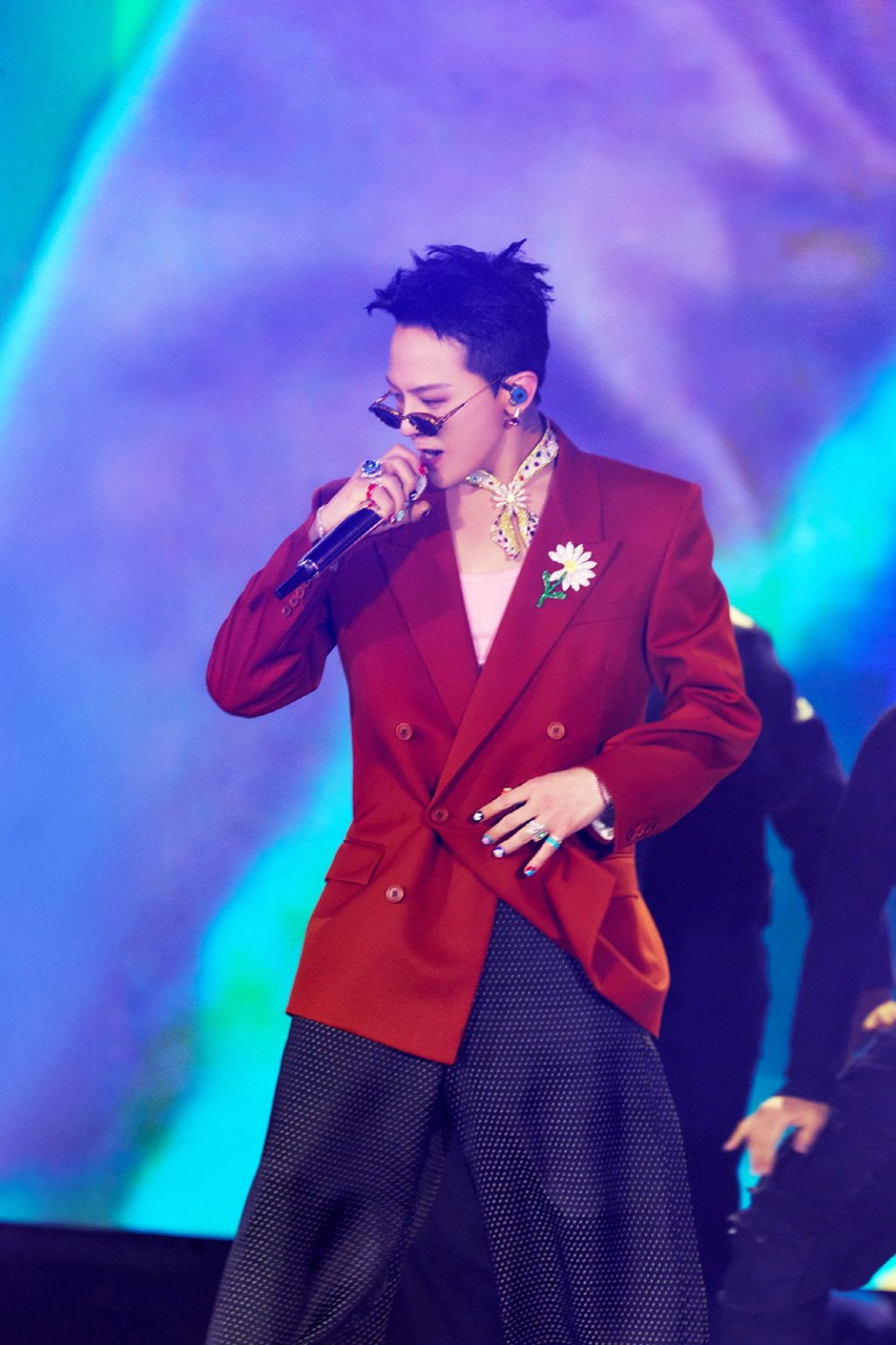 G-Dragon Dubai Concert Lunar New Year Greeting Controversy Chinese Fans