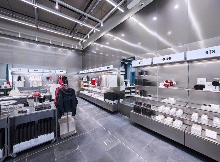 HYBE Fan Pop-Up Store Opens at Yongsan Headquarters