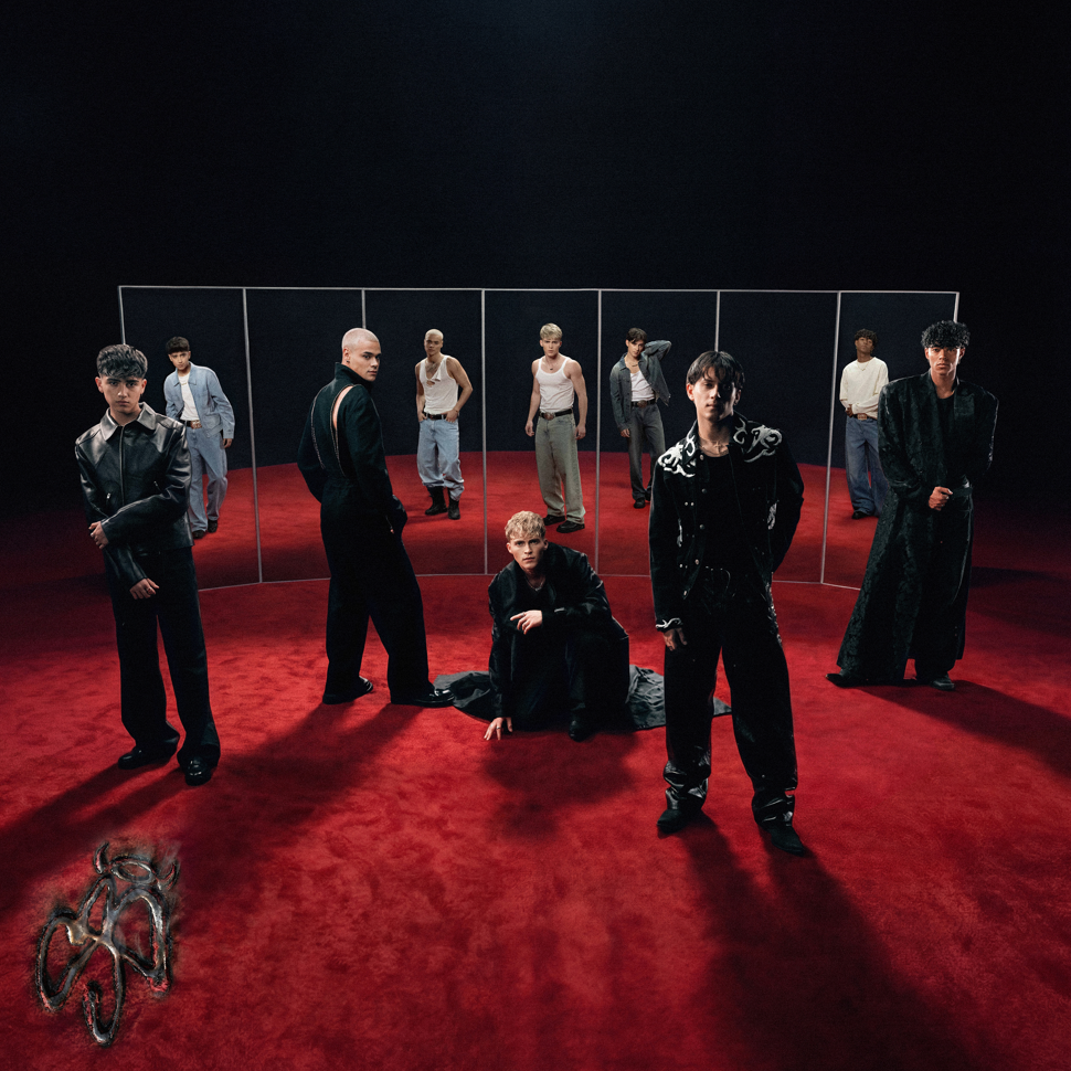 Hybe Latin Boy Band Santos Bravos Debut EP Dual