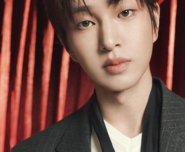 Onew Shinee Solo EP iTunes Chart Topping