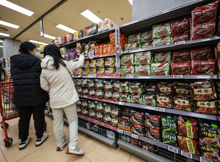 Ramyeon Prices Unaffected by Lower Flour and Sugar Costs