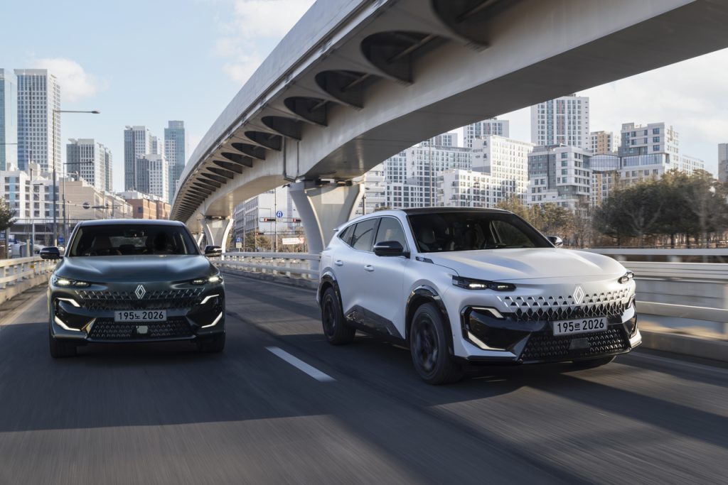 Renault Filante Hybrid Crossover Sedan Comfort