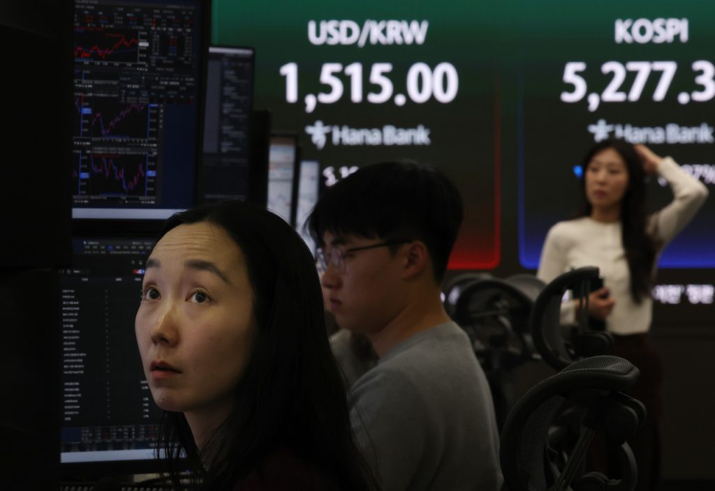 Seoul Stocks Open Lower, Middle East Conflict Impact