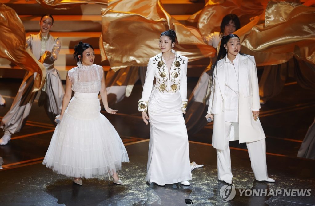 iHeartRadio Music Awards: KPop Demon Hunters Win 3, Rose Wins 2