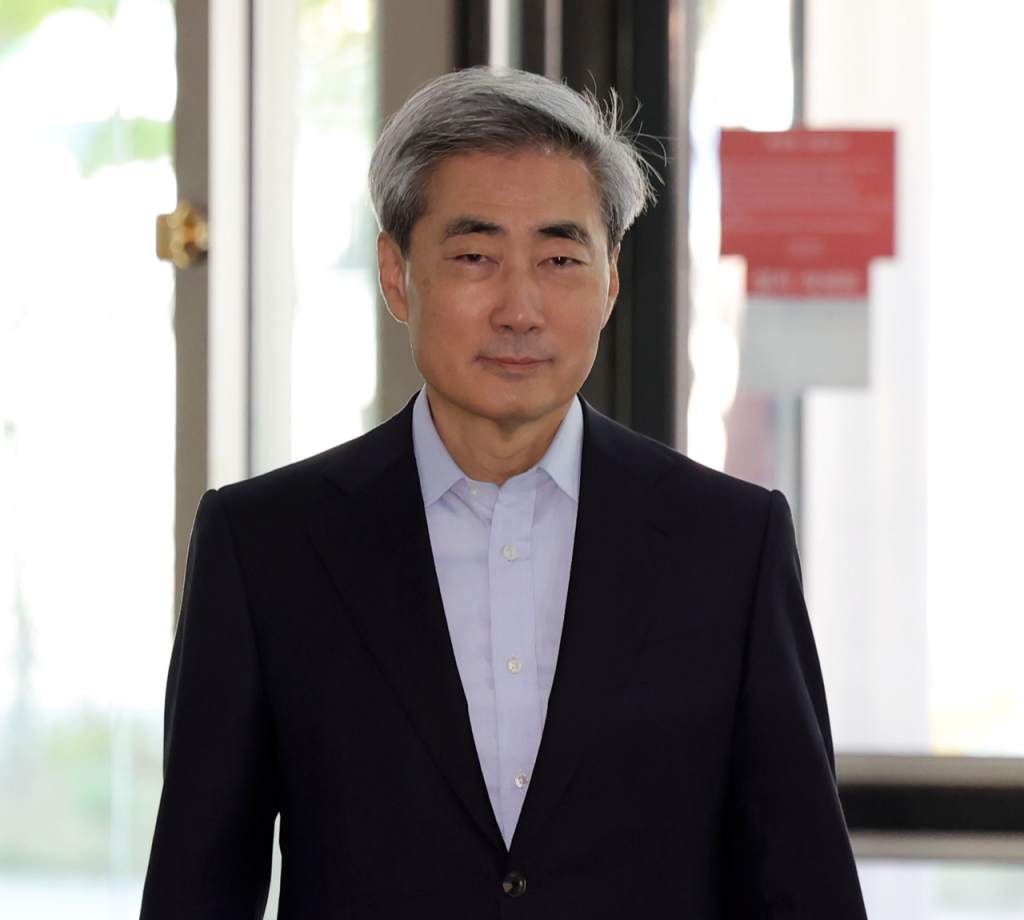 BOK Chief Nominee Shin Vows Foreign Asset Sale Amid Controversy