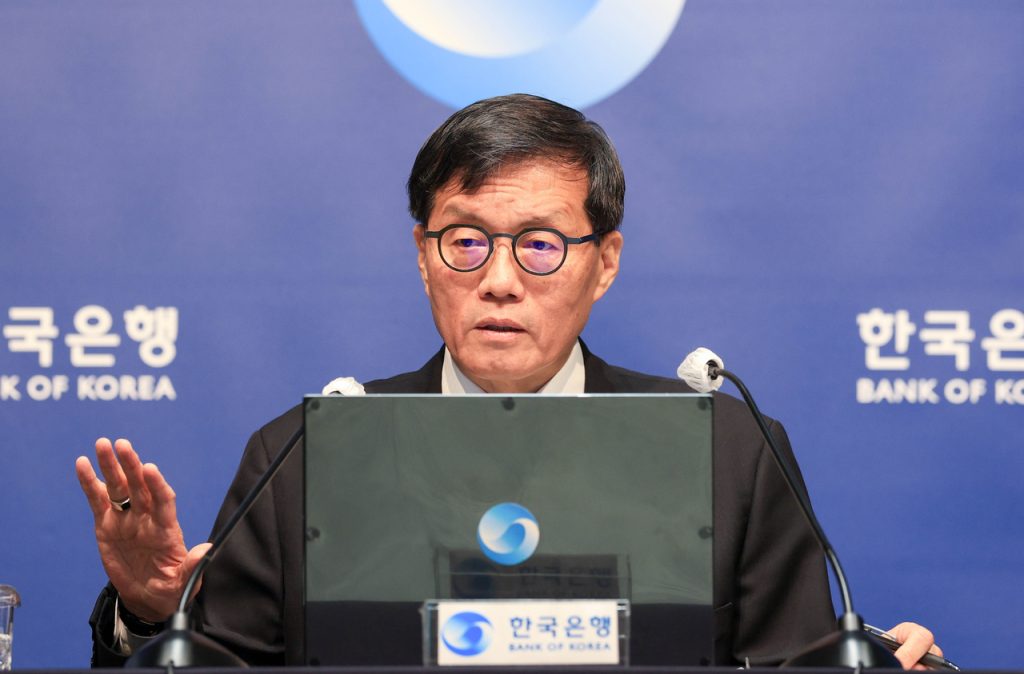 Bank of Korea Freezes Interest Rate Amid War-Driven Uncertainty