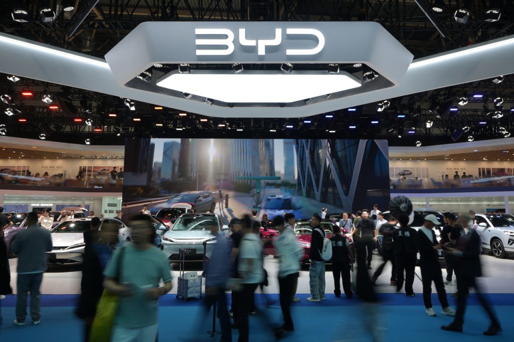 China EV Surge: Global Rivals Scramble