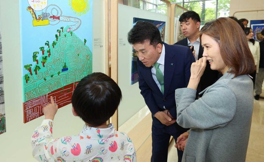 Hana Financial Honors Disabled Artists