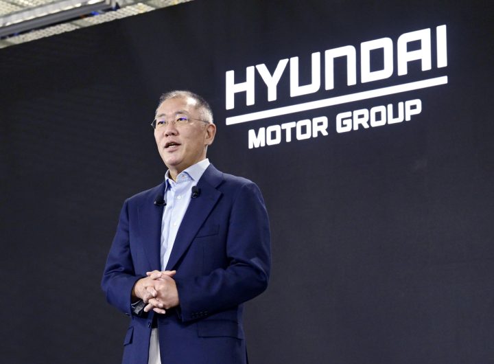 Hyundai Motor CEO Ends 8-Year Absence at Beijing Auto Show