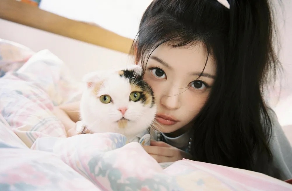 Illit's Moka Takes Health Hiatus