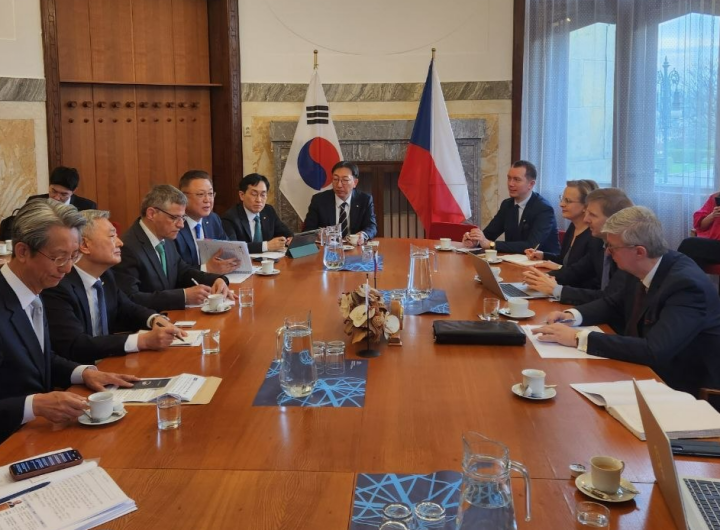 KHNP CEO Tours Dukovany Nuclear Project, Czech Republic