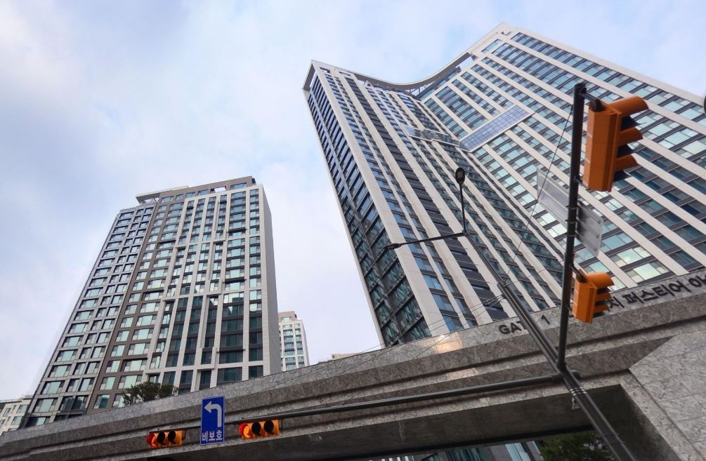 Korean CEOs Prioritize Luxury Seoul Apartments
