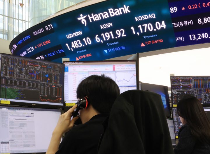 Kospi, Mideast Crisis Impact, New Peak Set