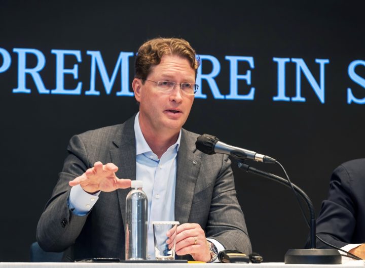 Mercedes CEO Cites Seoul as 'Natural Choice' for EV C-Class Debut