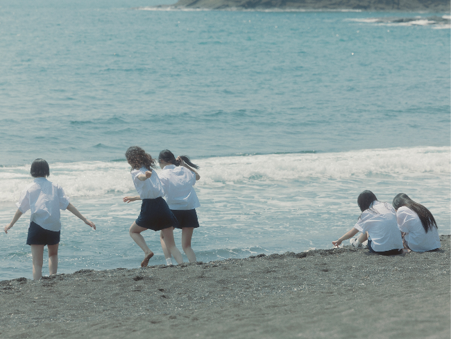 NewJeans Denmark Sighting Fuels Comeback Speculation