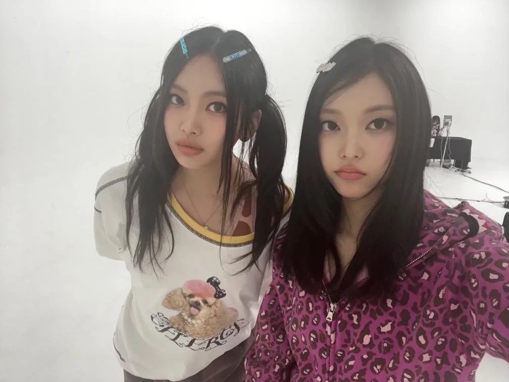 NewJeans Members Sighted in Copenhagen