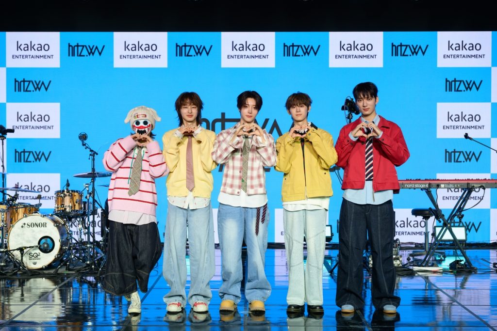 Rookie K-pop Band Forges New Music Wave