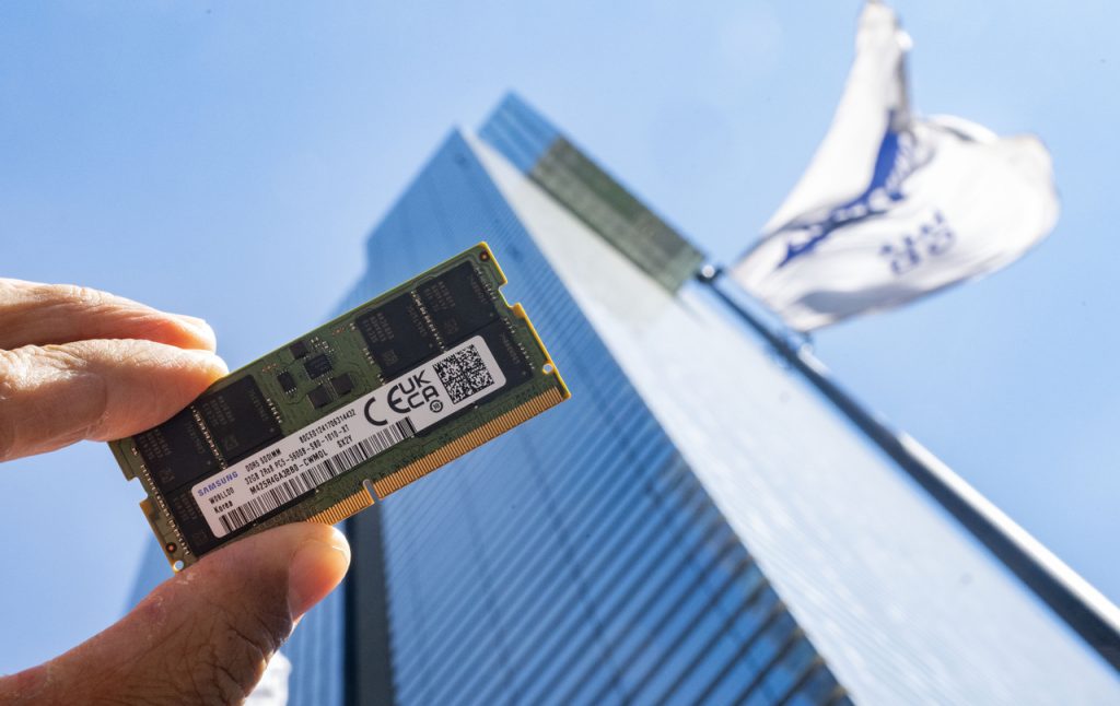 Samsung Electronics Target Price Jumps to Record W360,000