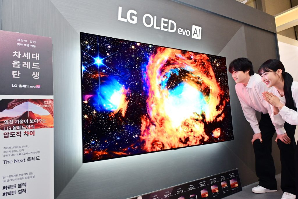 Samsung, LG Drive AI & Platform Growth Amidst Sony-TCL Premium TV Rivalry