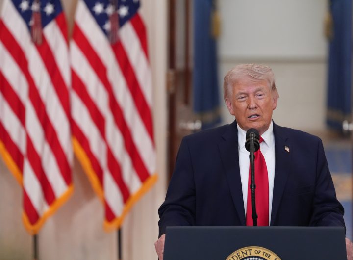 Seoul Stocks Plunge: Trump Iran Warning Impacts Market