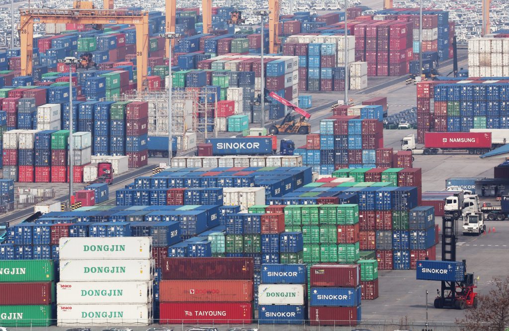 South Korea's Q1 GDP Growth Soars 1.7%, 5-Year High