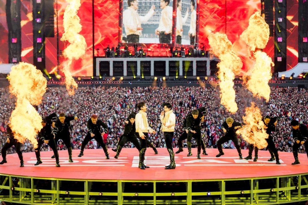 TVXQ Japan Debut Anniversary: 130,000 Fans