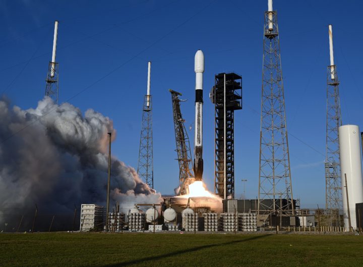 Tax Breaks, SpaceX Outlook Drive Tesla Investment Shift