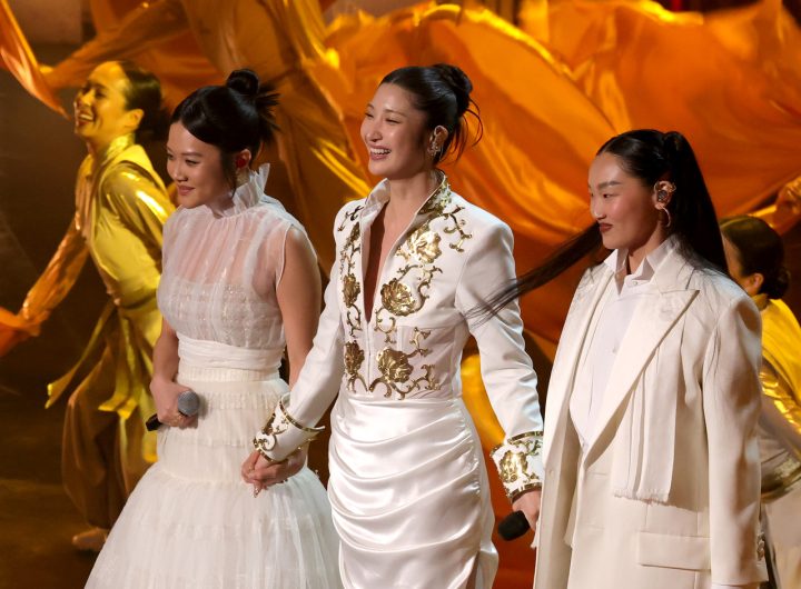 American Music Awards: 'Golden' Wins Song of the Year