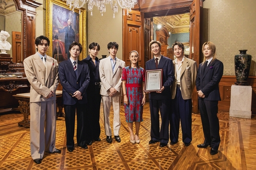 BTS Meets Mexican President, Receives Presidential Plaque Before Mexico City Concerts