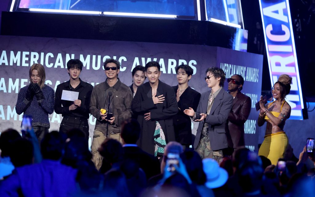 BTS Wins AMA Award for 'Swim'