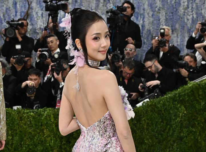 Belgian Designer Accuses Jisoo's Team: Outfit Return Delay