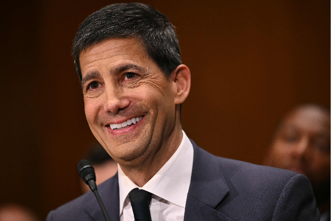 Fed Chair Warsh Exits Coupang Board, Sells Shares