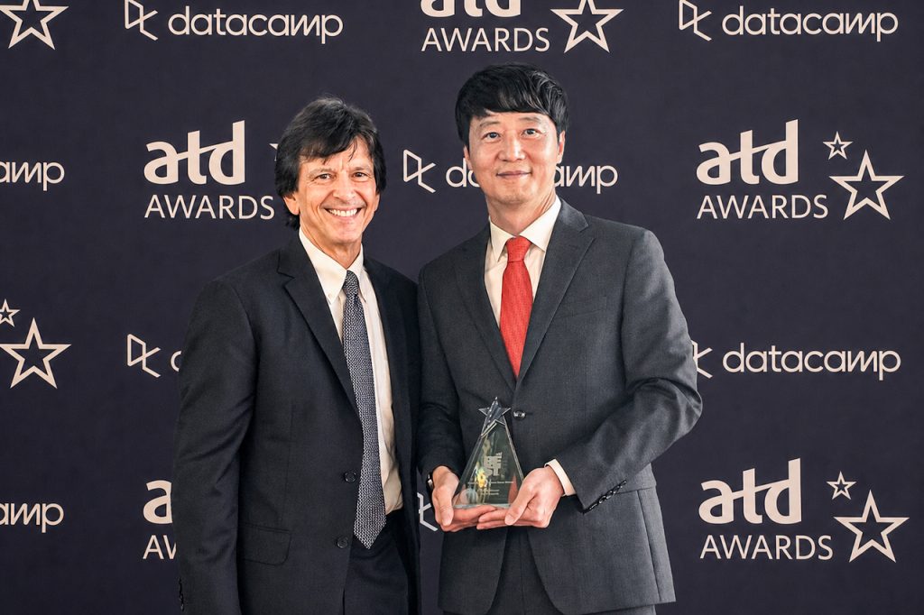 Hyundai Department Store Group Wins Global HR Development Award