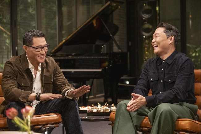 Psy's Gangnam Style Interview with Daniel Dae Kim on CNN