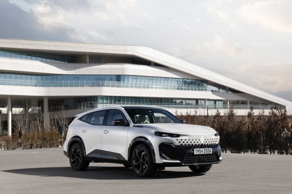 Renault Korea Backs Filante for Practical Hybrid Future