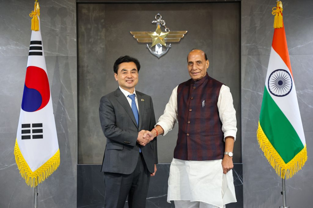 S. Korean, Indian Defense Ministers Plan Deeper Defense Ties