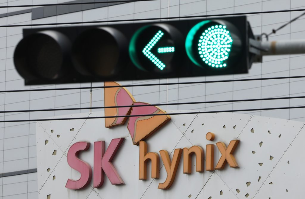 SK Hynix Joins Samsung, Micron in $1 Trillion Club