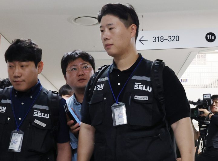 Samsung, Union Resume Wage Talks As Major Strike Looms