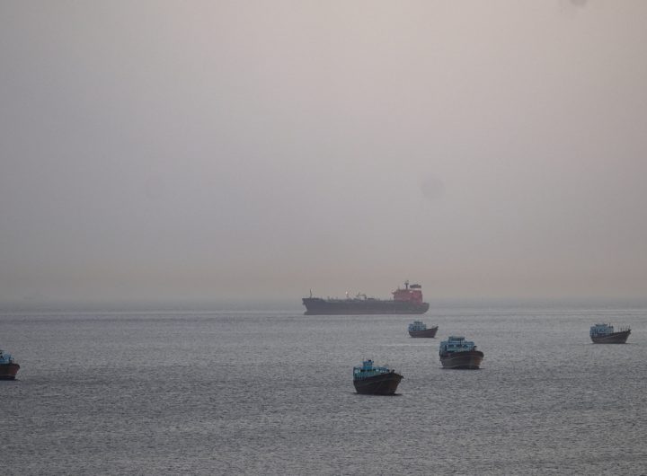Second Korean Oil Tanker Clears Red Sea Amid Hormuz Strait Closure