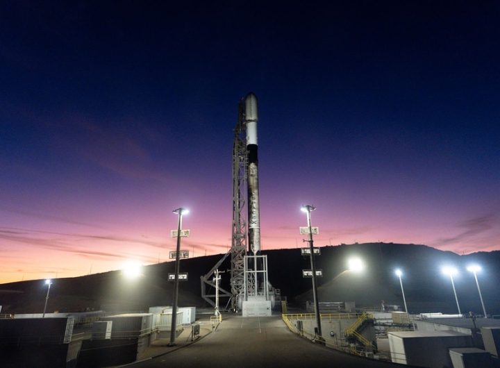 South Korean Earth Observation Satellite Achieves Orbit, Establishes Ground Contact