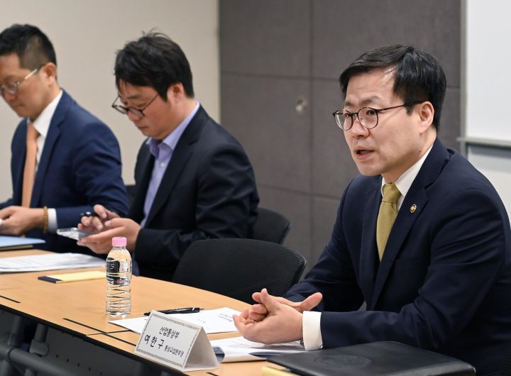 Trade Minister Criticizes EU Steel Safeguards, Mexico Tariffs
