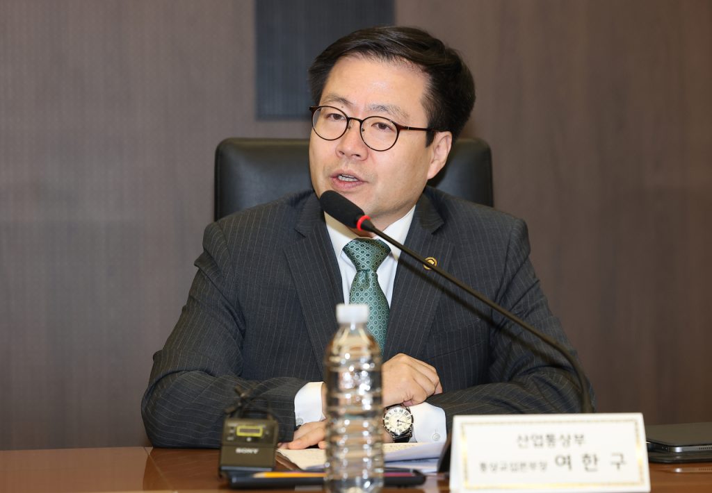 Trade Minister Promotes Deeper Economic Cooperation with ASEAN Ambassadors