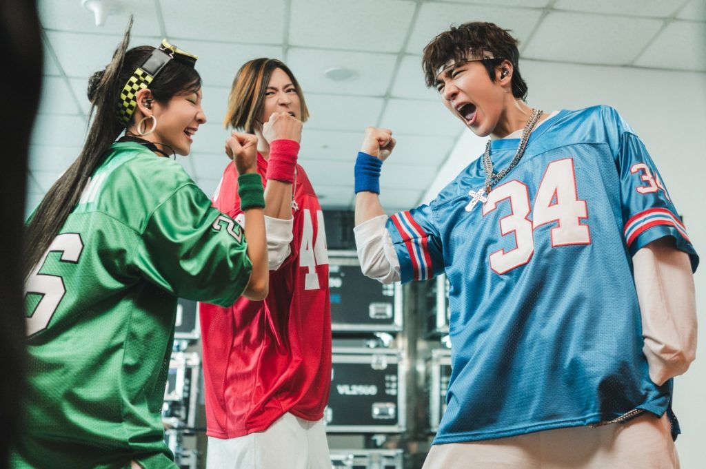Wild Sing Review: Hilarious Tribute to Early K-pop